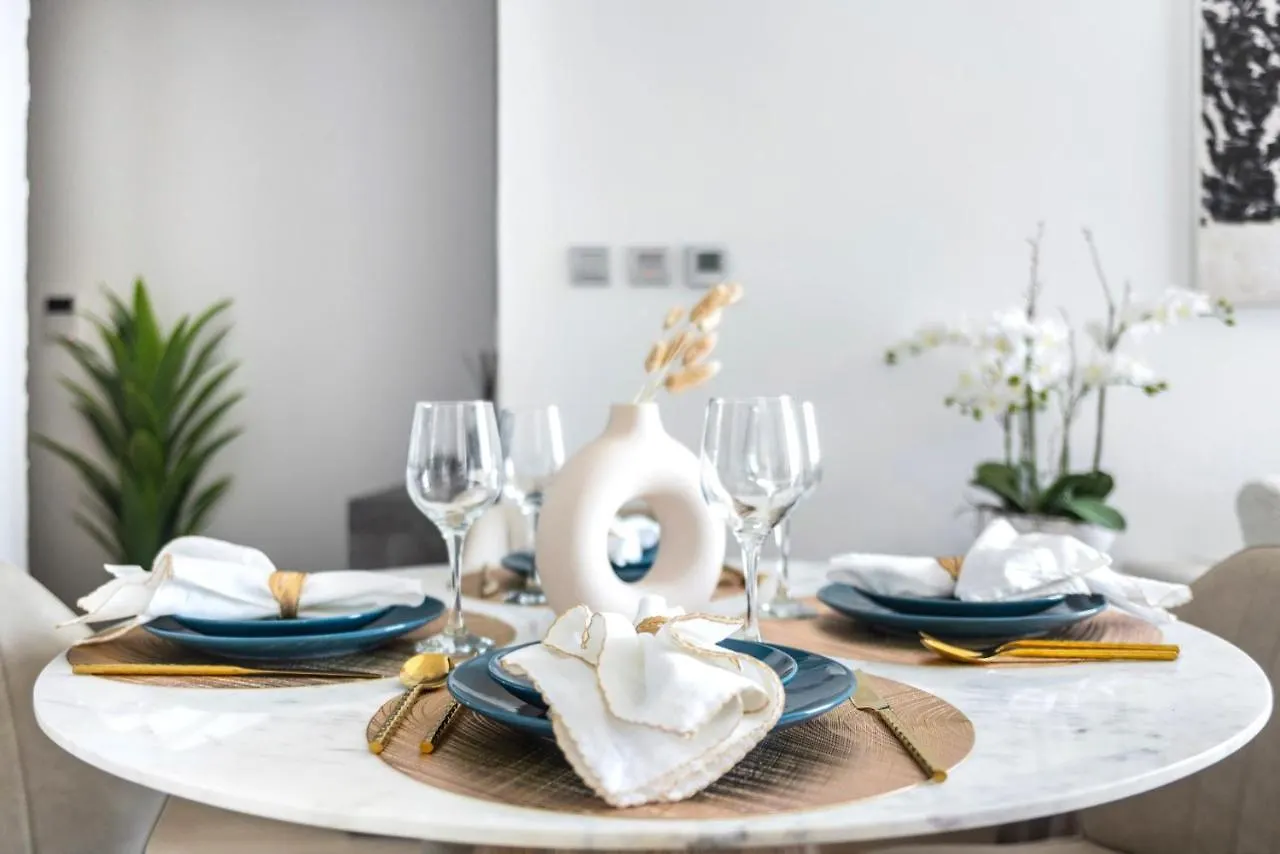 Apartment Exquisite 1 Bdr Apt In The Heart Of Dubai Marina- Studio One Tower United Arab Emirates