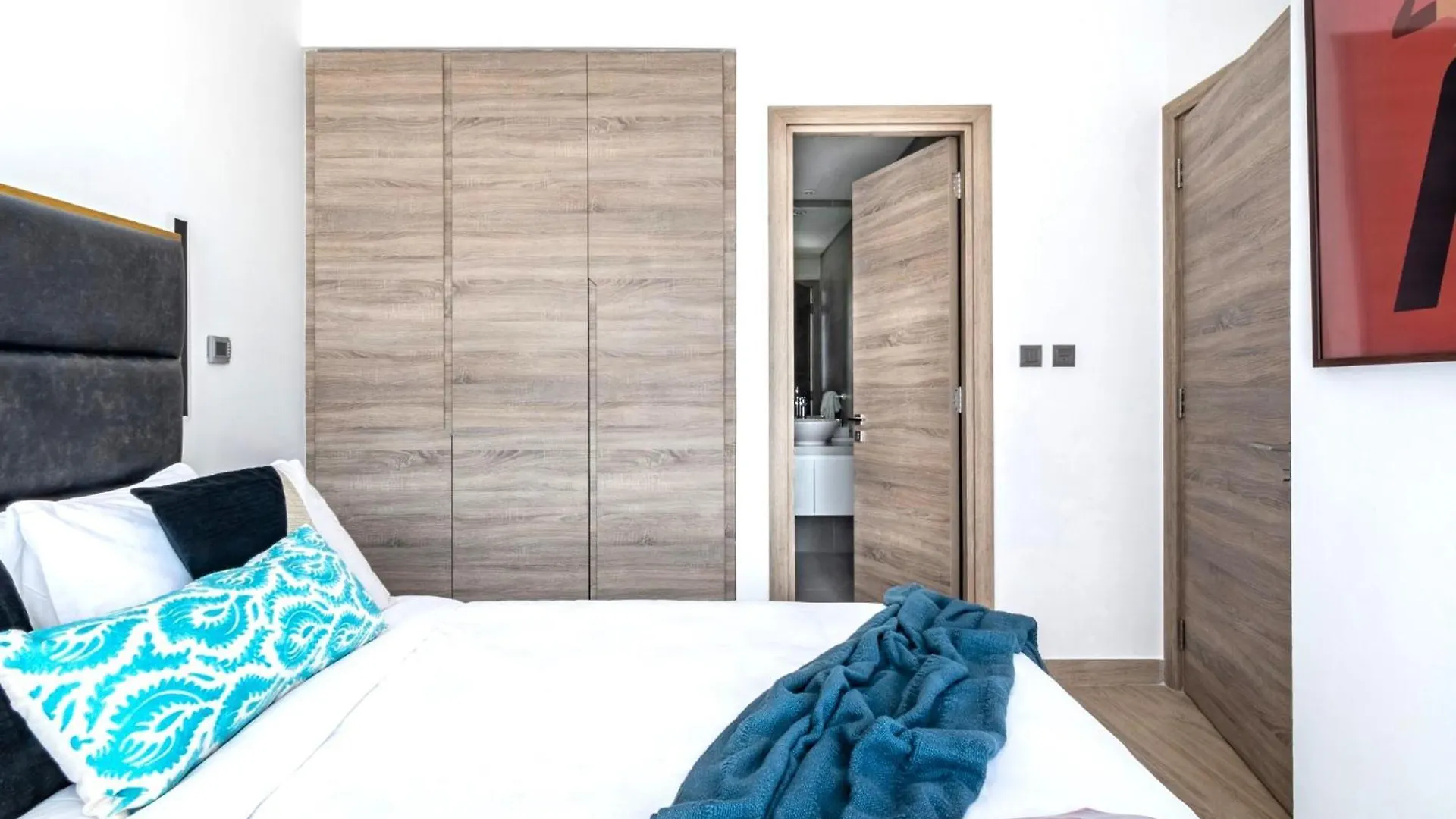 Exquisite 1 Bdr Apt In The Heart Of Dubai Marina- Studio One Tower Apartment